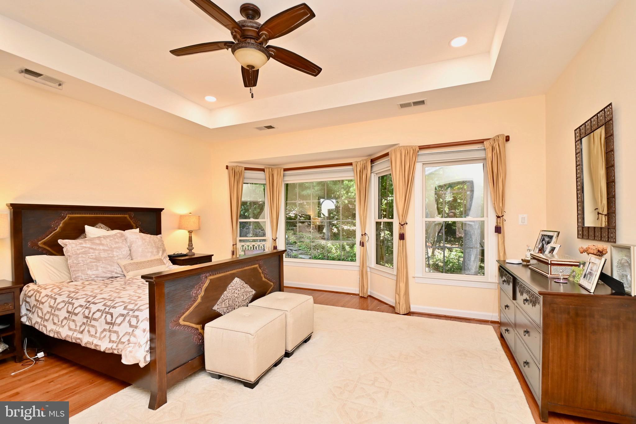 LAKE BARCROFT - Residential Lease