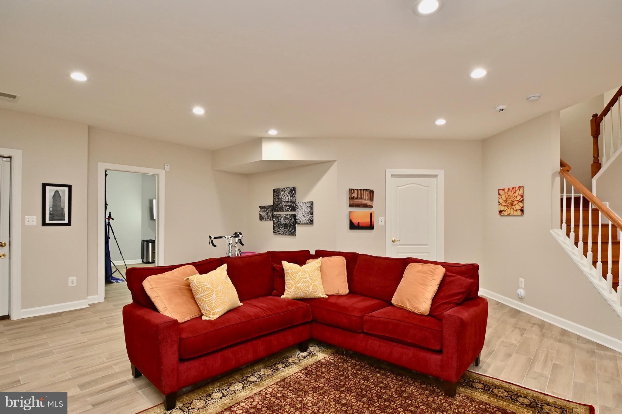 LAKE BARCROFT - Residential Lease