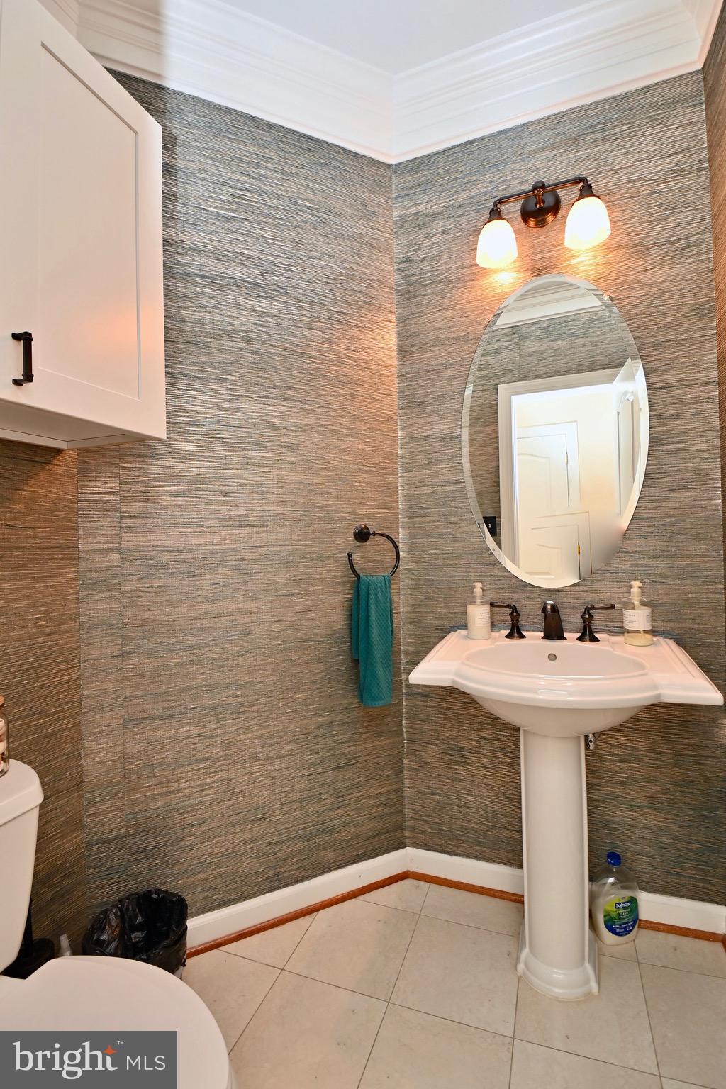 LAKE BARCROFT - Residential Lease