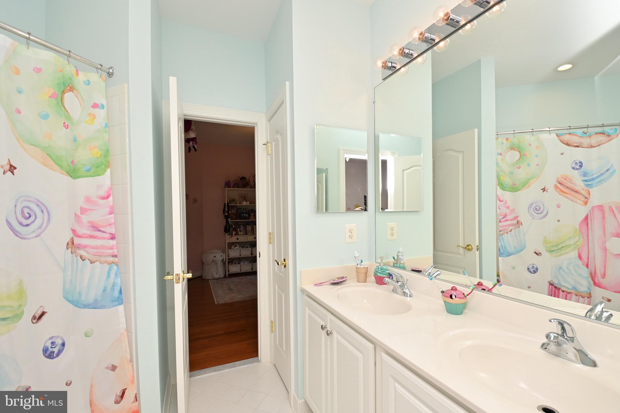 LAKE BARCROFT - Residential Lease