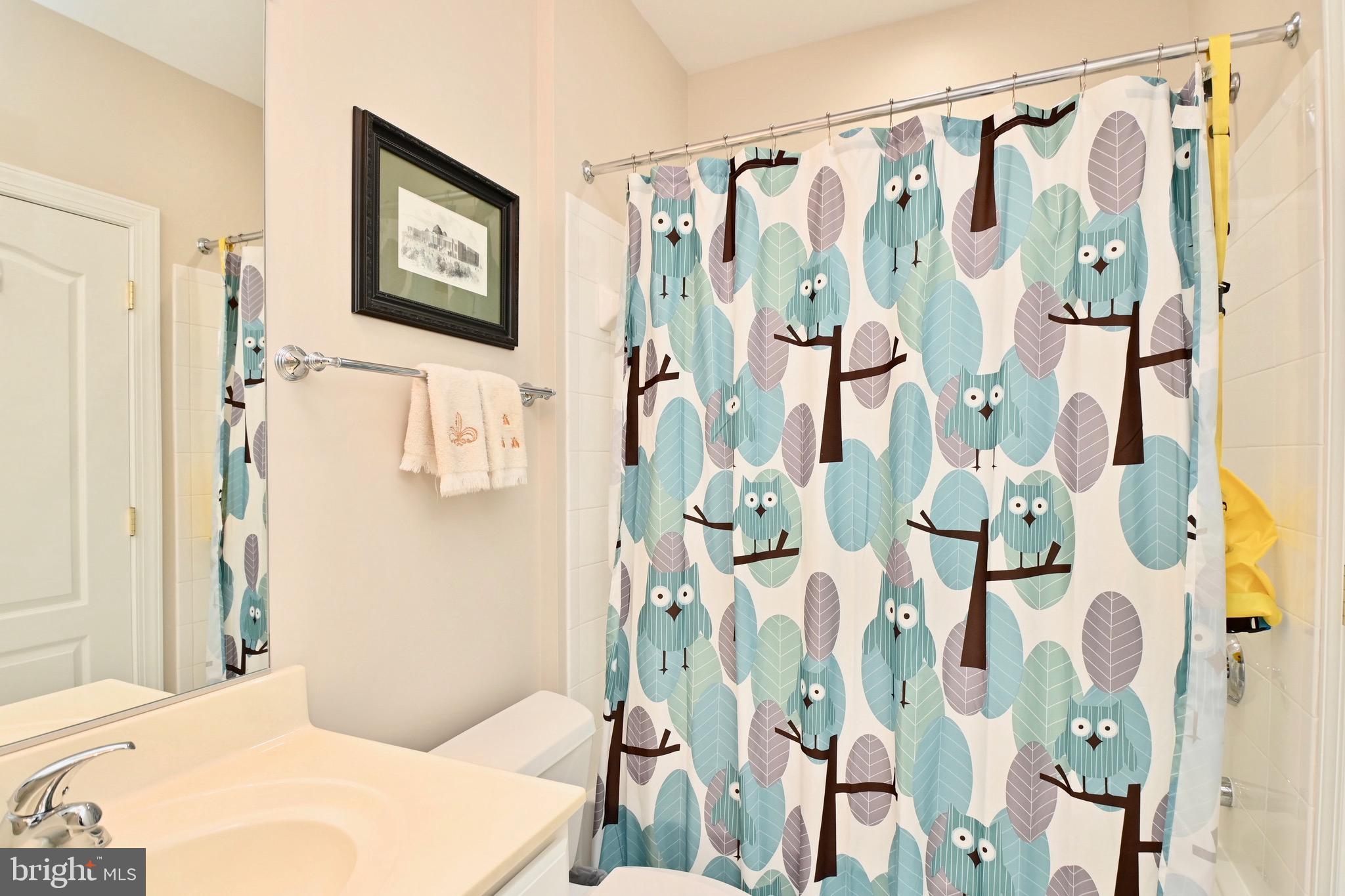 LAKE BARCROFT - Residential Lease