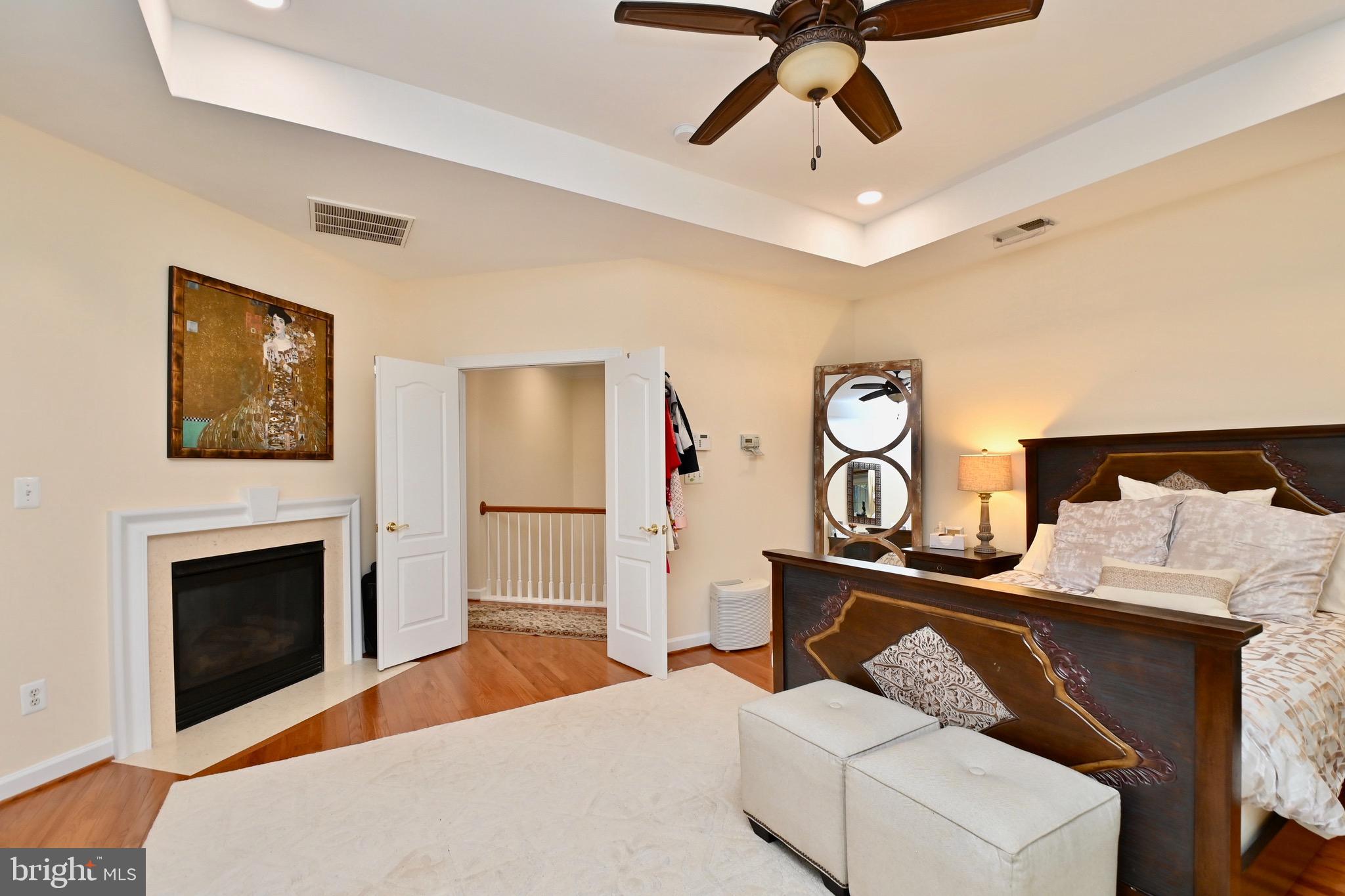 LAKE BARCROFT - Residential Lease