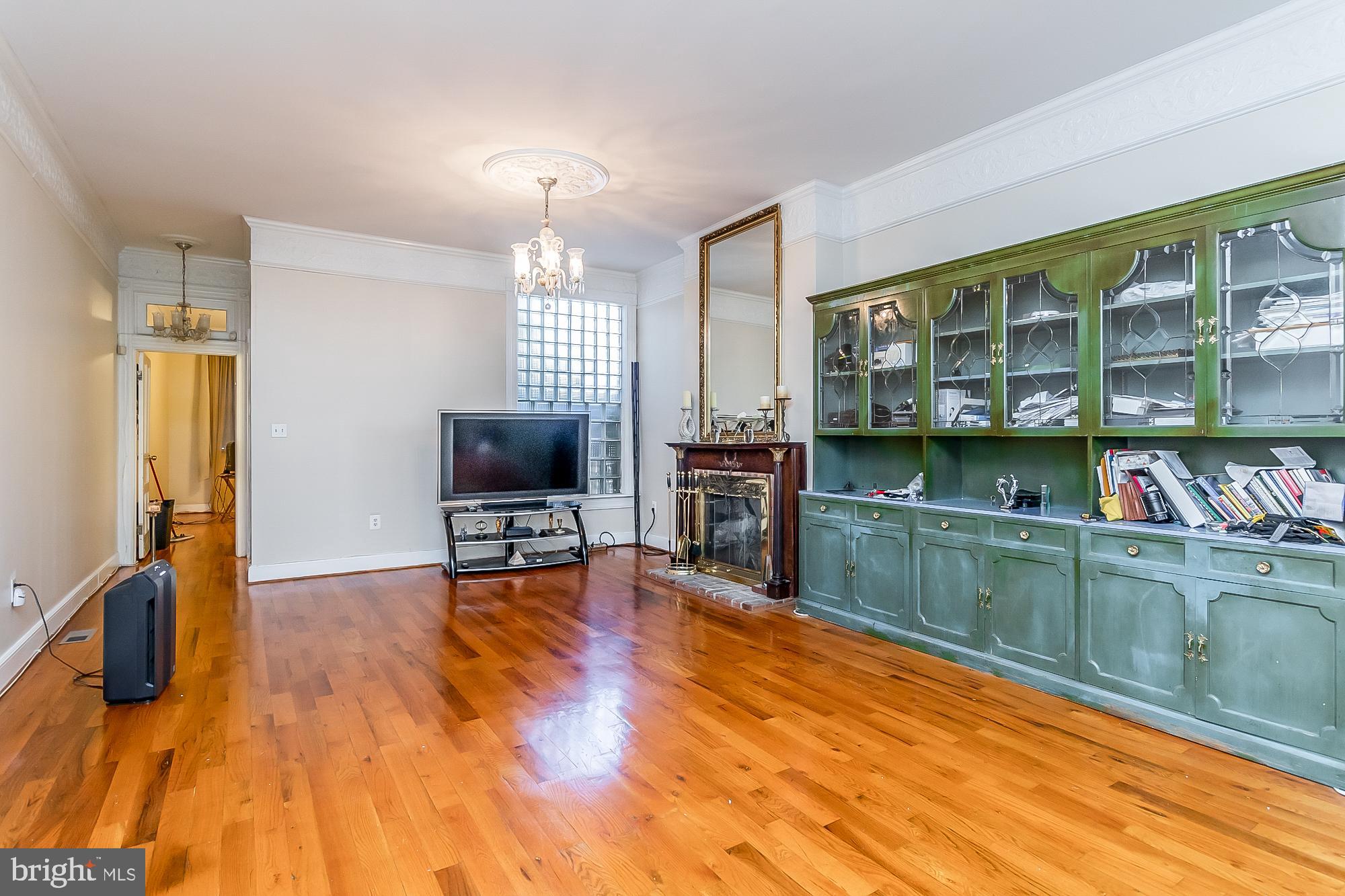 MOUNT VERNON PLACE HISTORIC DISTRICT - Residential Income