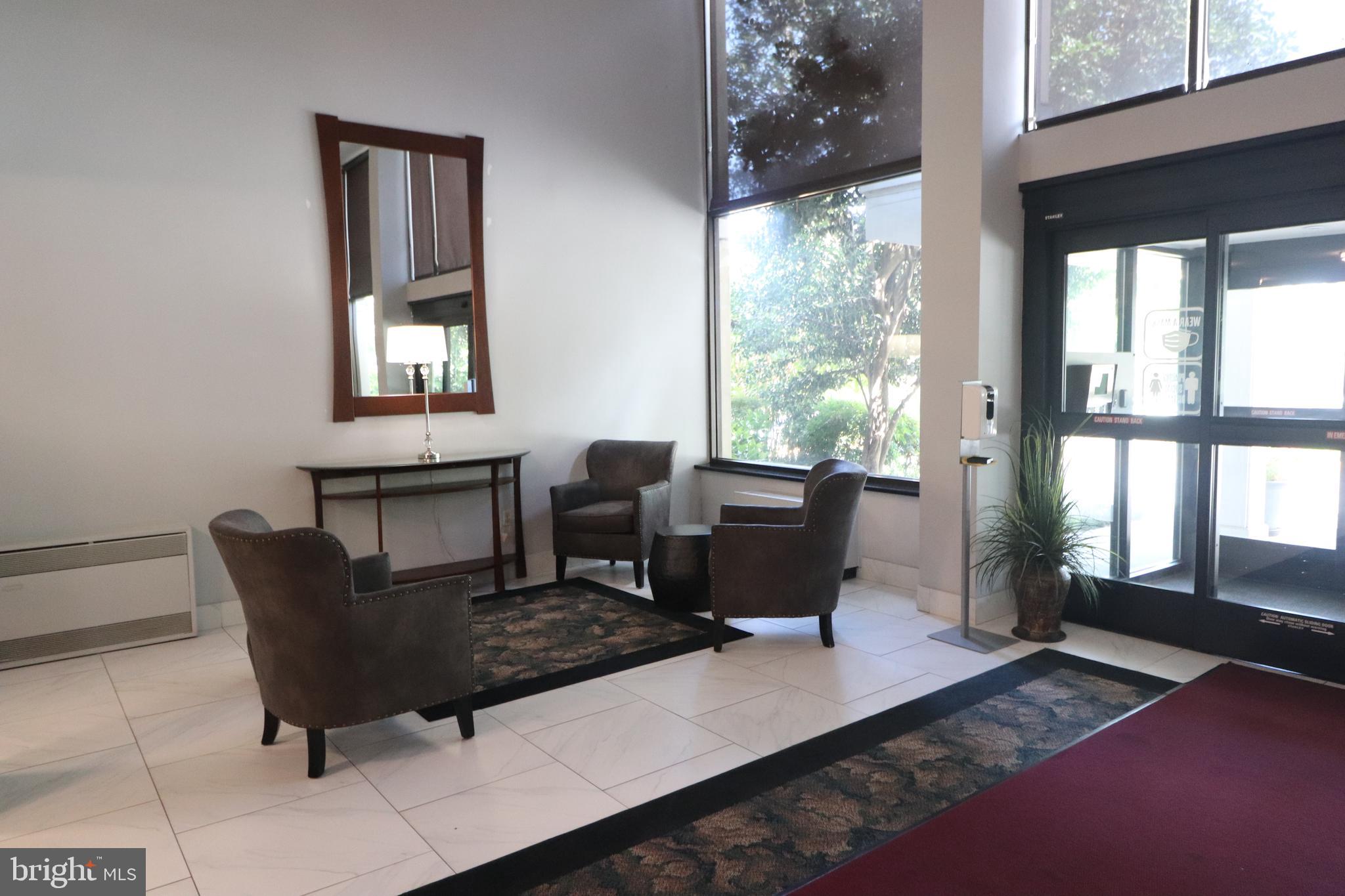 HUNTING CREEK CLUB CONDOMINIUMS - Residential Lease