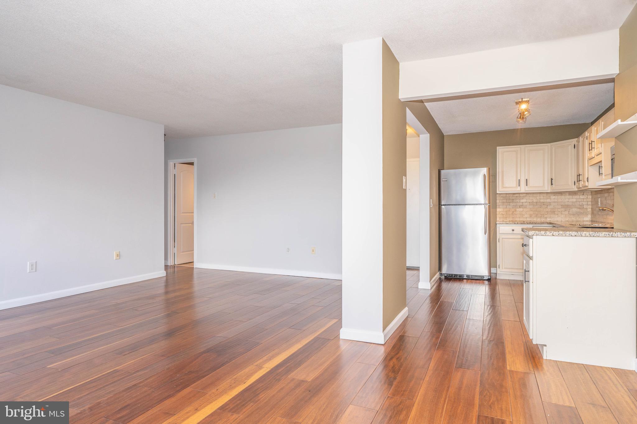 HUNTING CREEK CLUB CONDOMINIUMS - Residential Lease