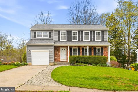 Homes For Sale - 525 Loughton Lane<br/> Anne Arundel County, ARNOLD, MD 21012