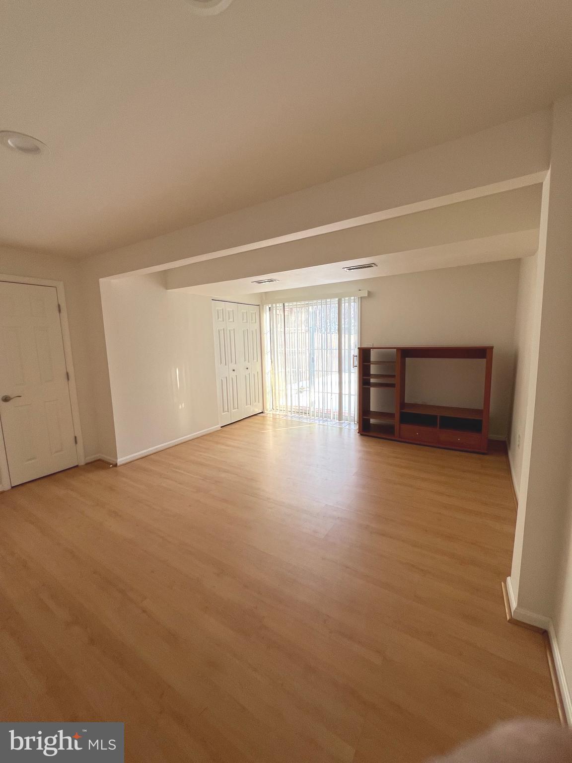 BLUNT COMMONS - Residential