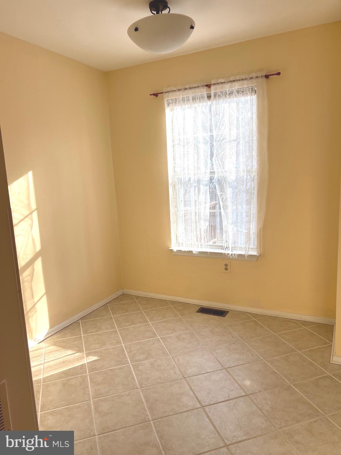 BLUNT COMMONS - Residential