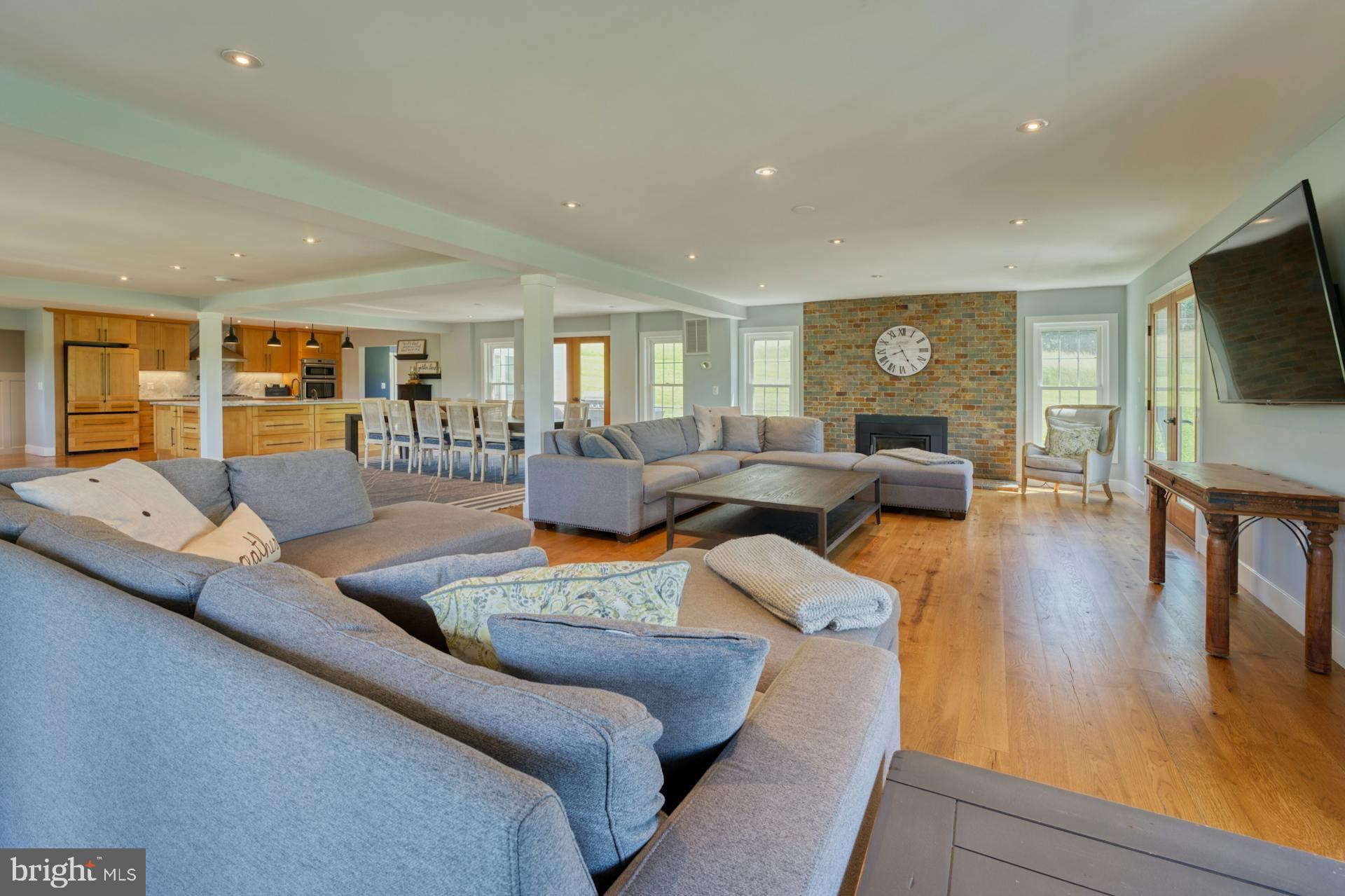 BEACON HILL - Residential