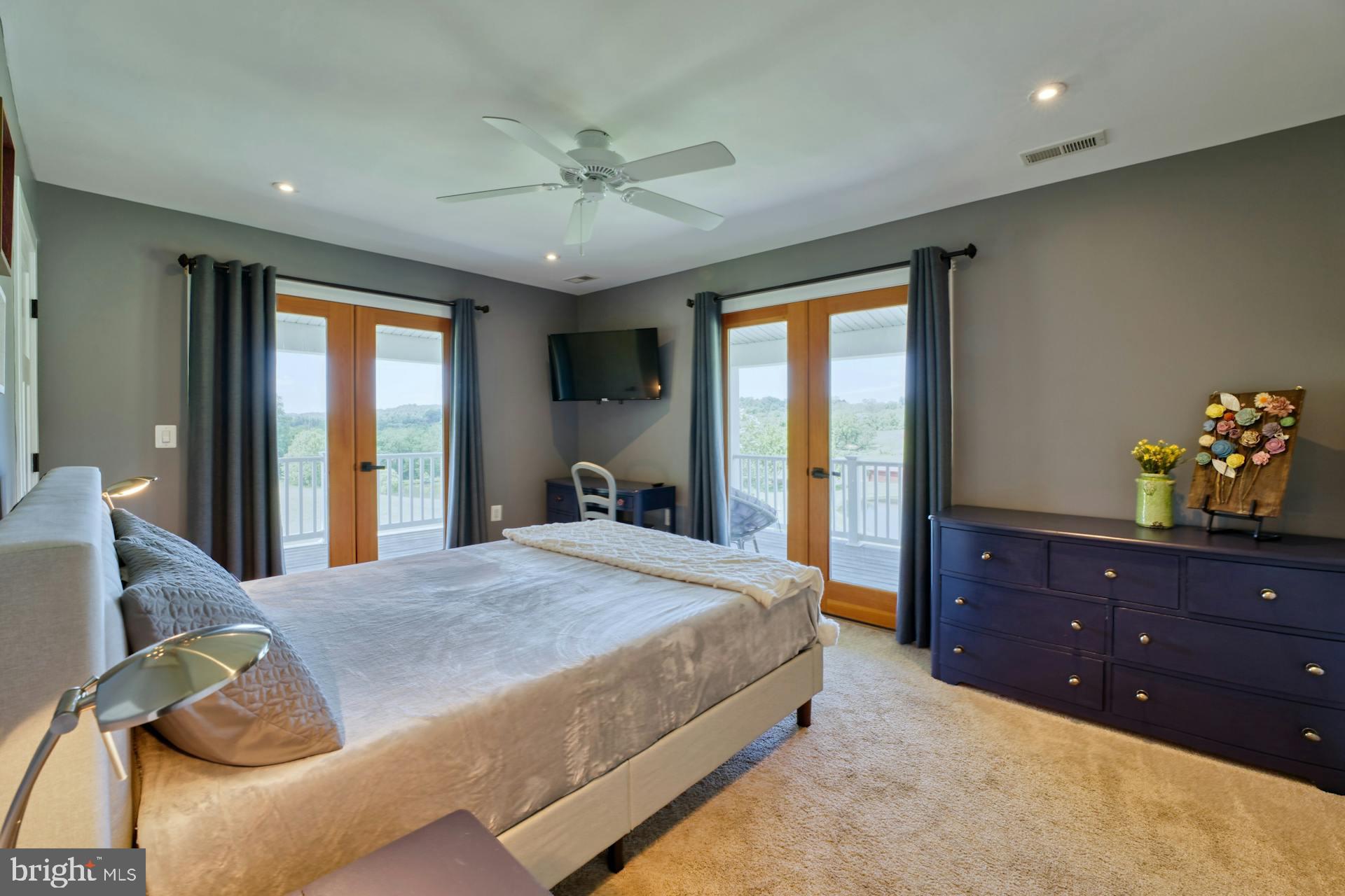 BEACON HILL - Residential