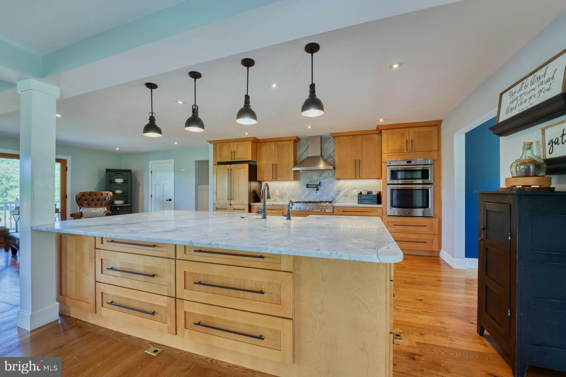 BEACON HILL - Residential