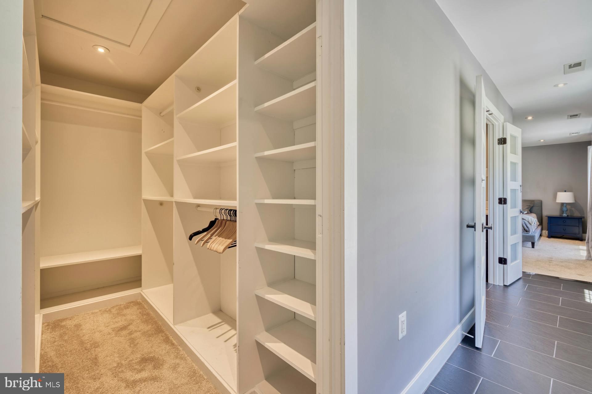 BEACON HILL - Residential