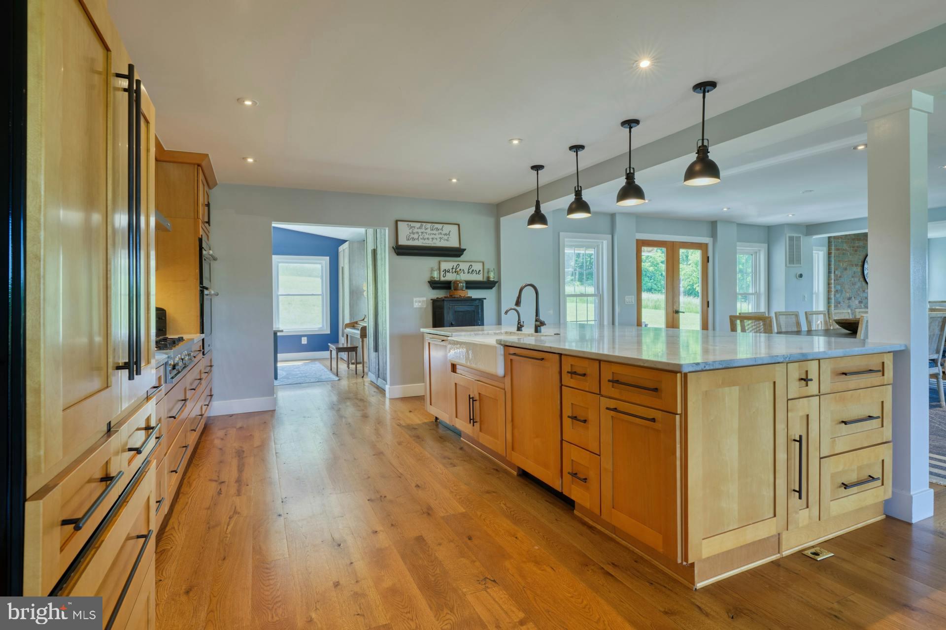 BEACON HILL - Residential