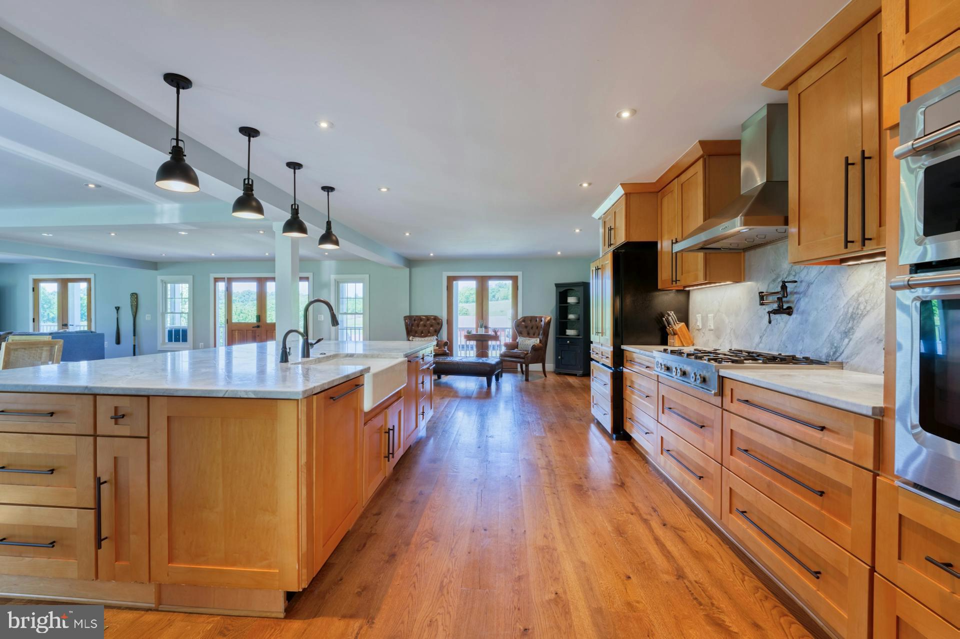 BEACON HILL - Residential