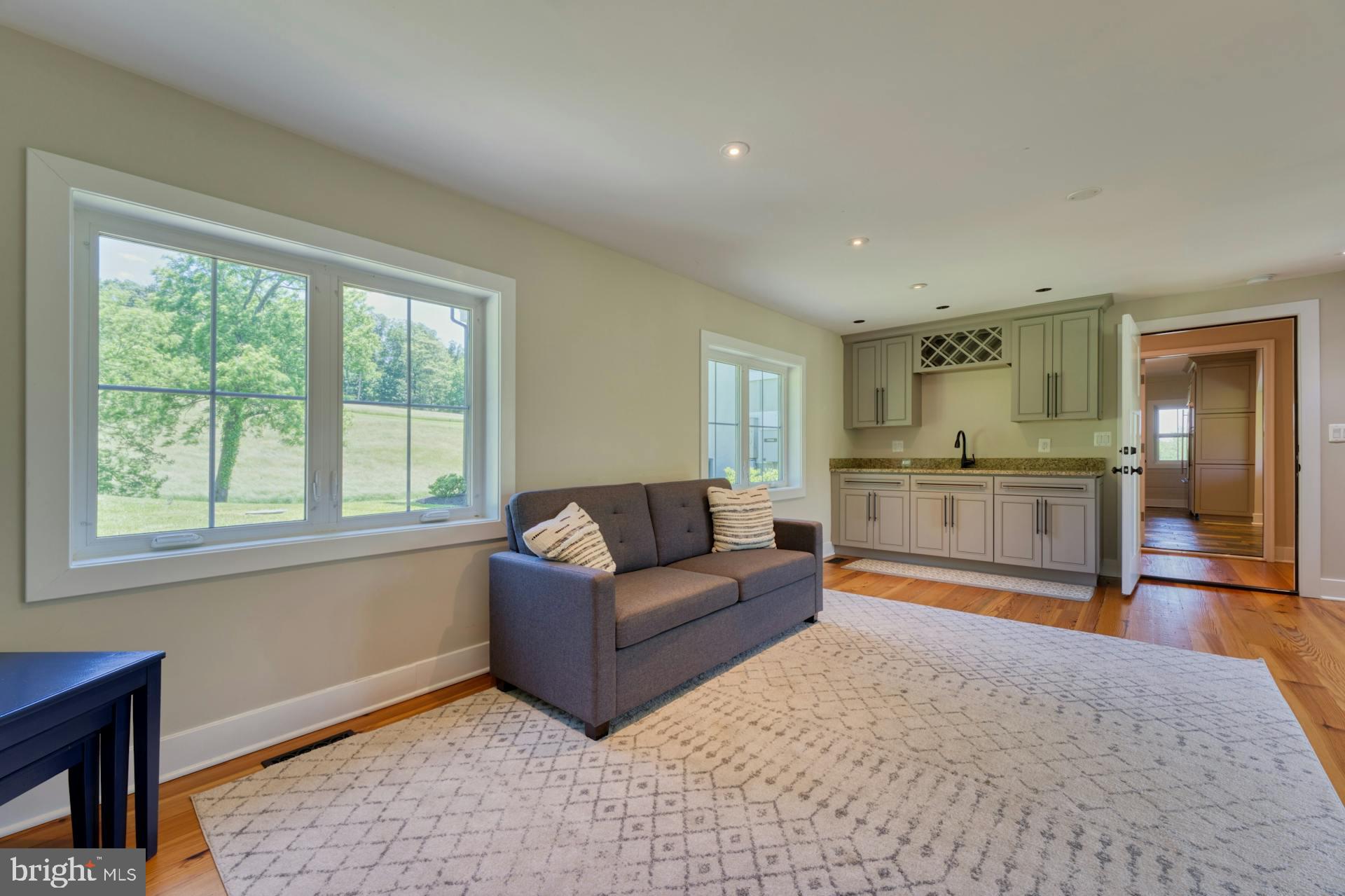 BEACON HILL - Residential