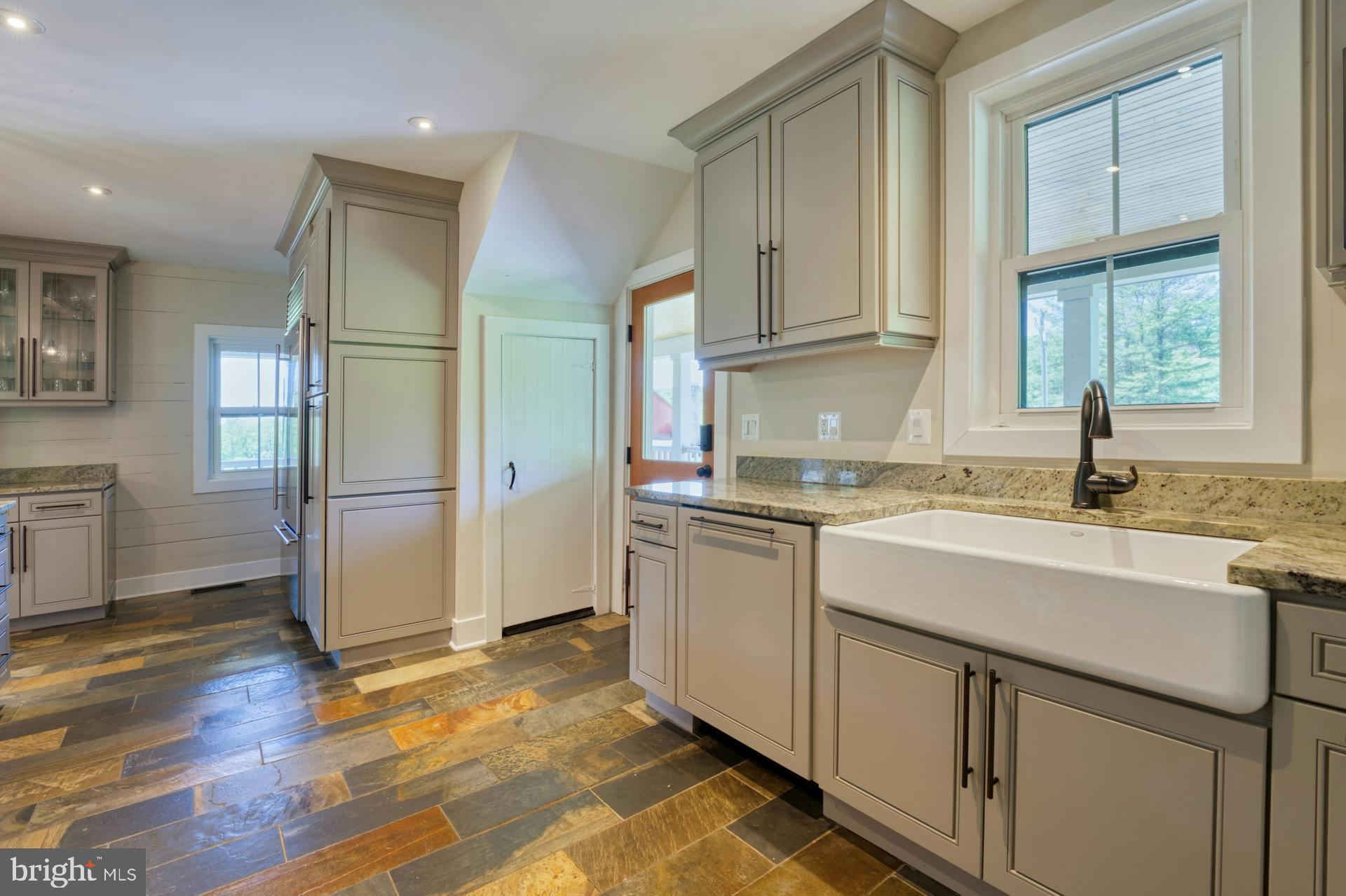 BEACON HILL - Residential