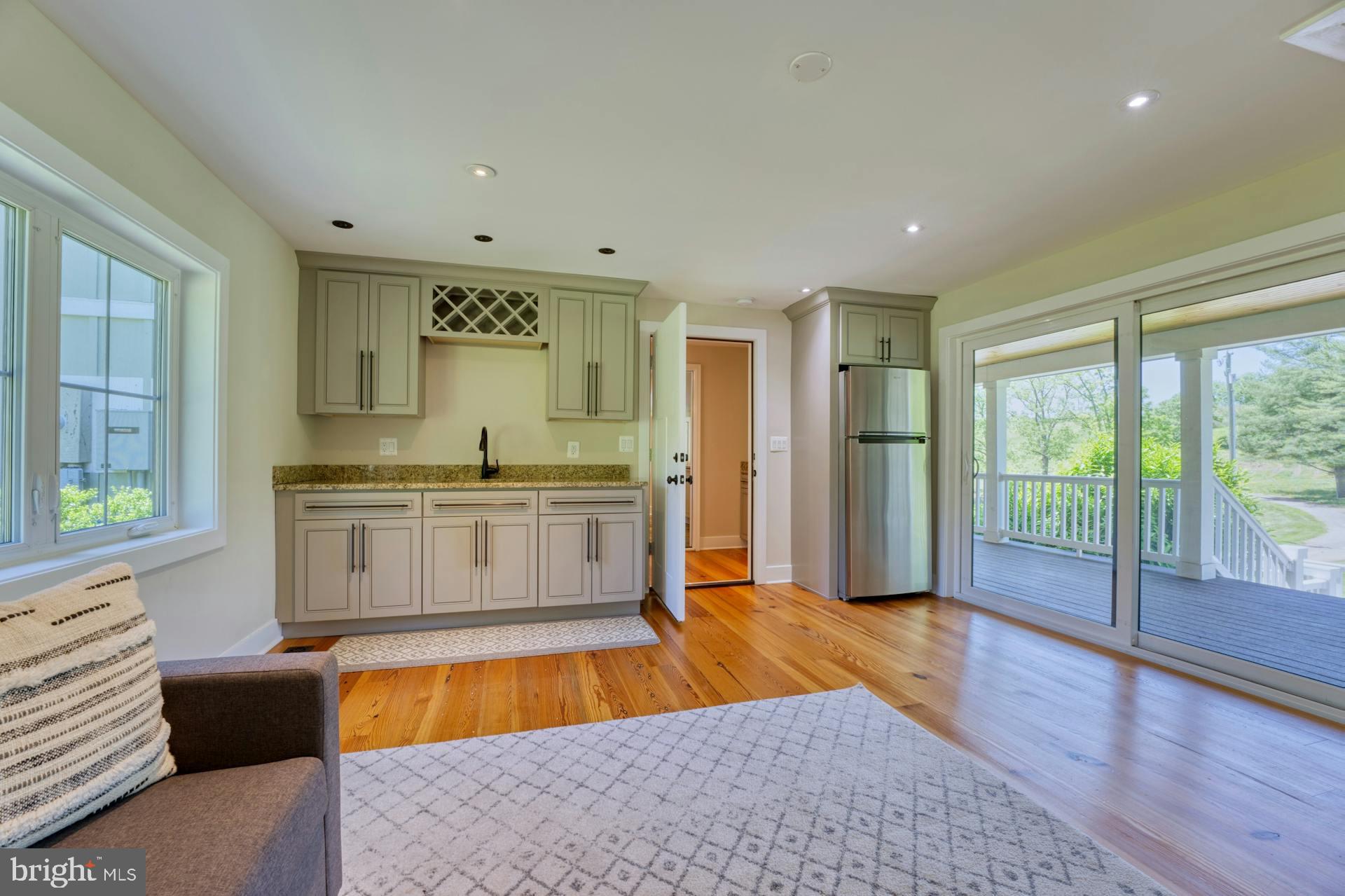 BEACON HILL - Residential