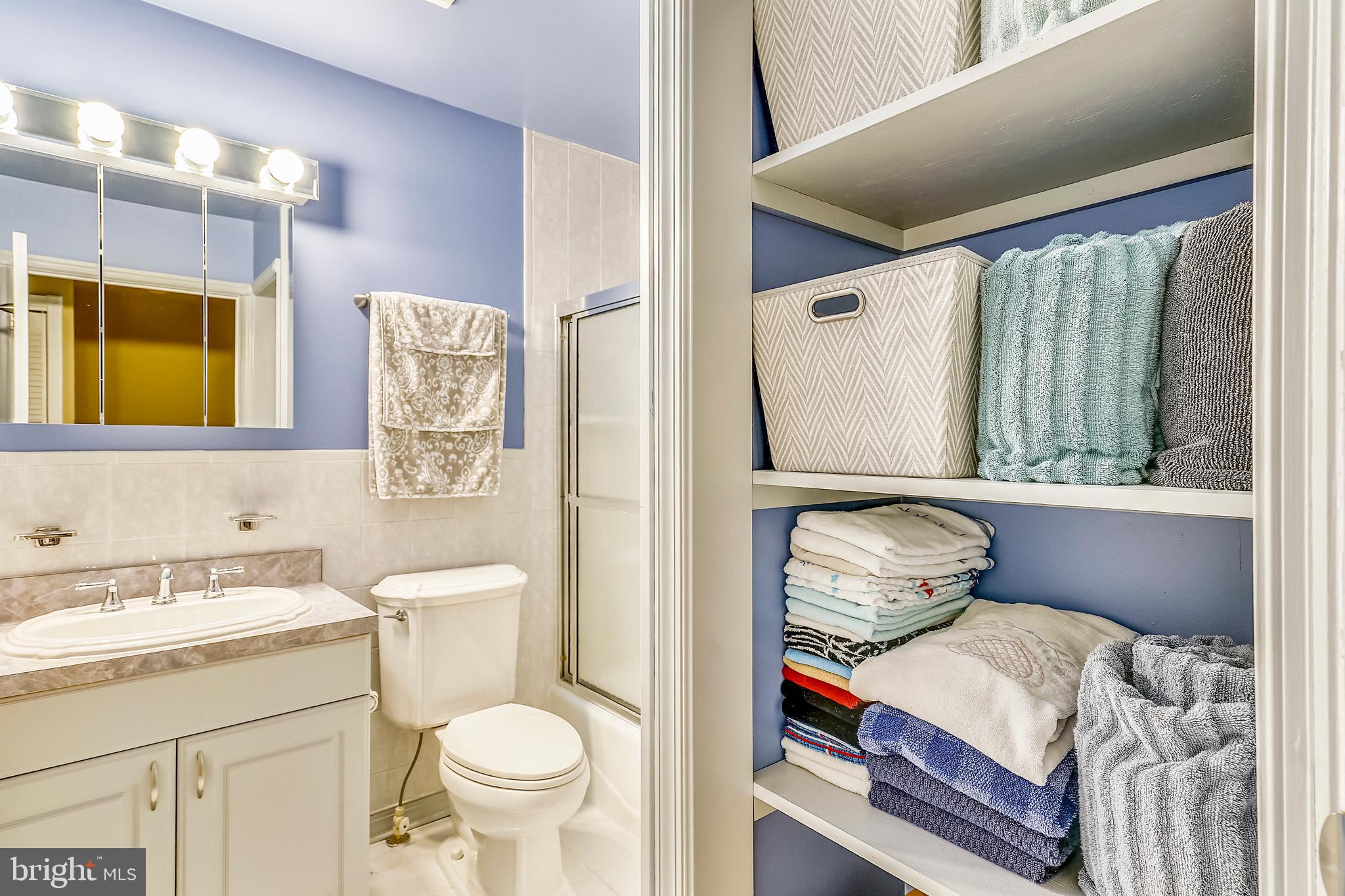 CARRIAGE HILLS - Residential