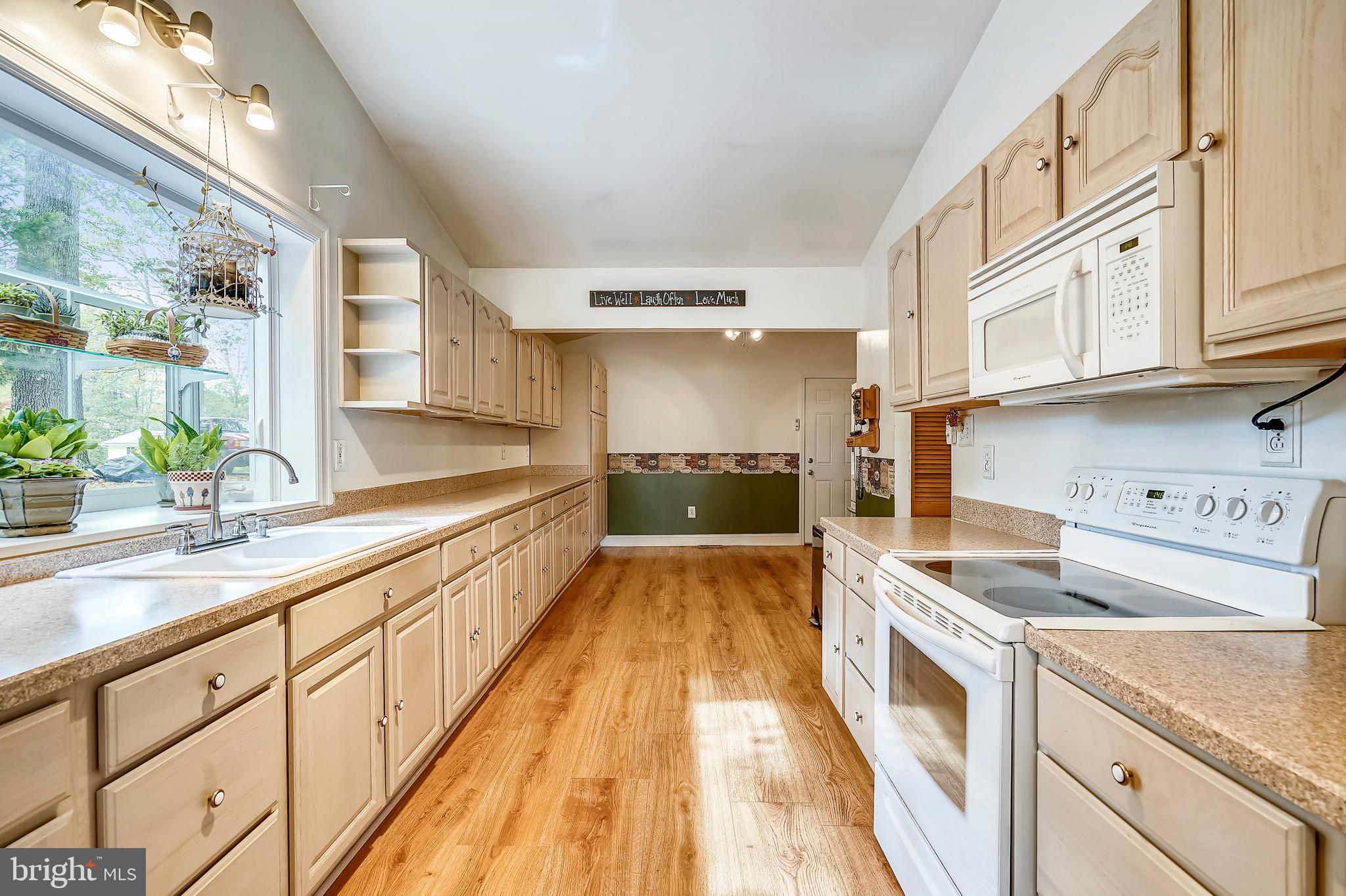 CARRIAGE HILLS - Residential