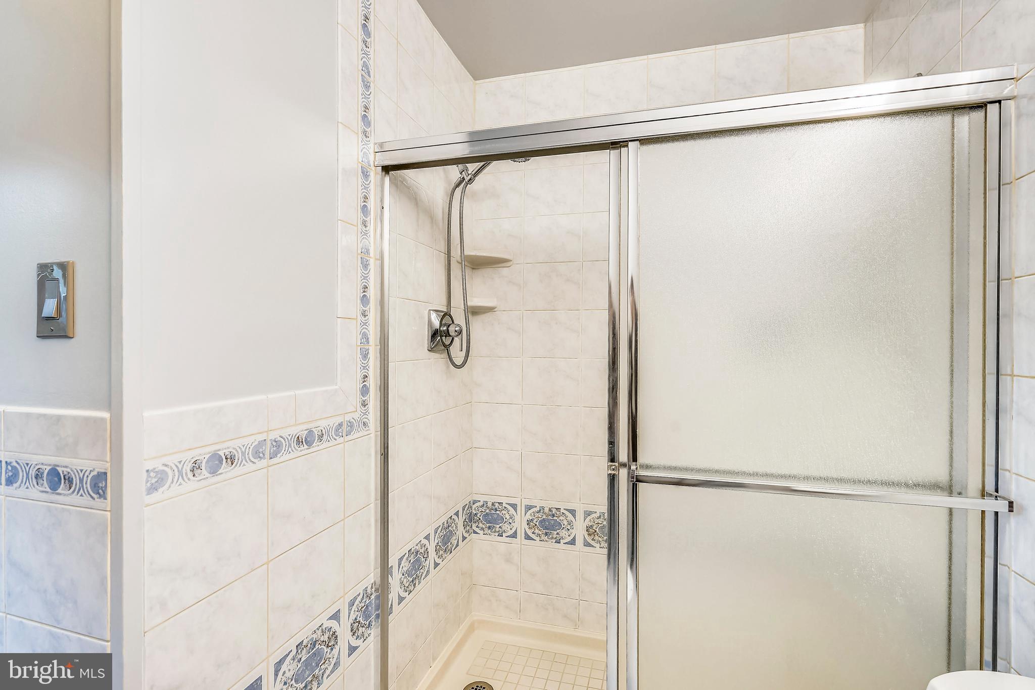 CARRIAGE HILLS - Residential