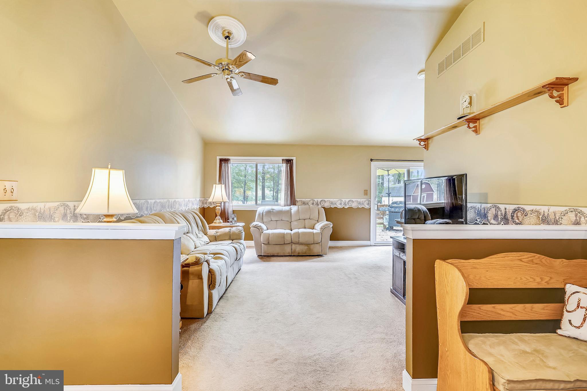 CARRIAGE HILLS - Residential