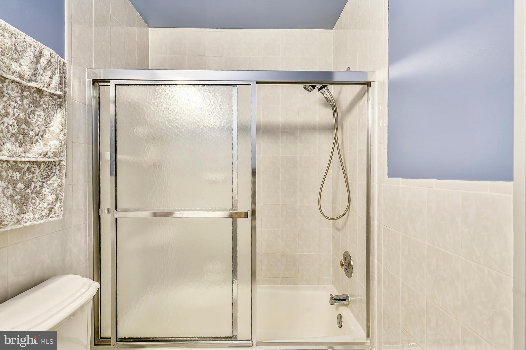 CARRIAGE HILLS - Residential