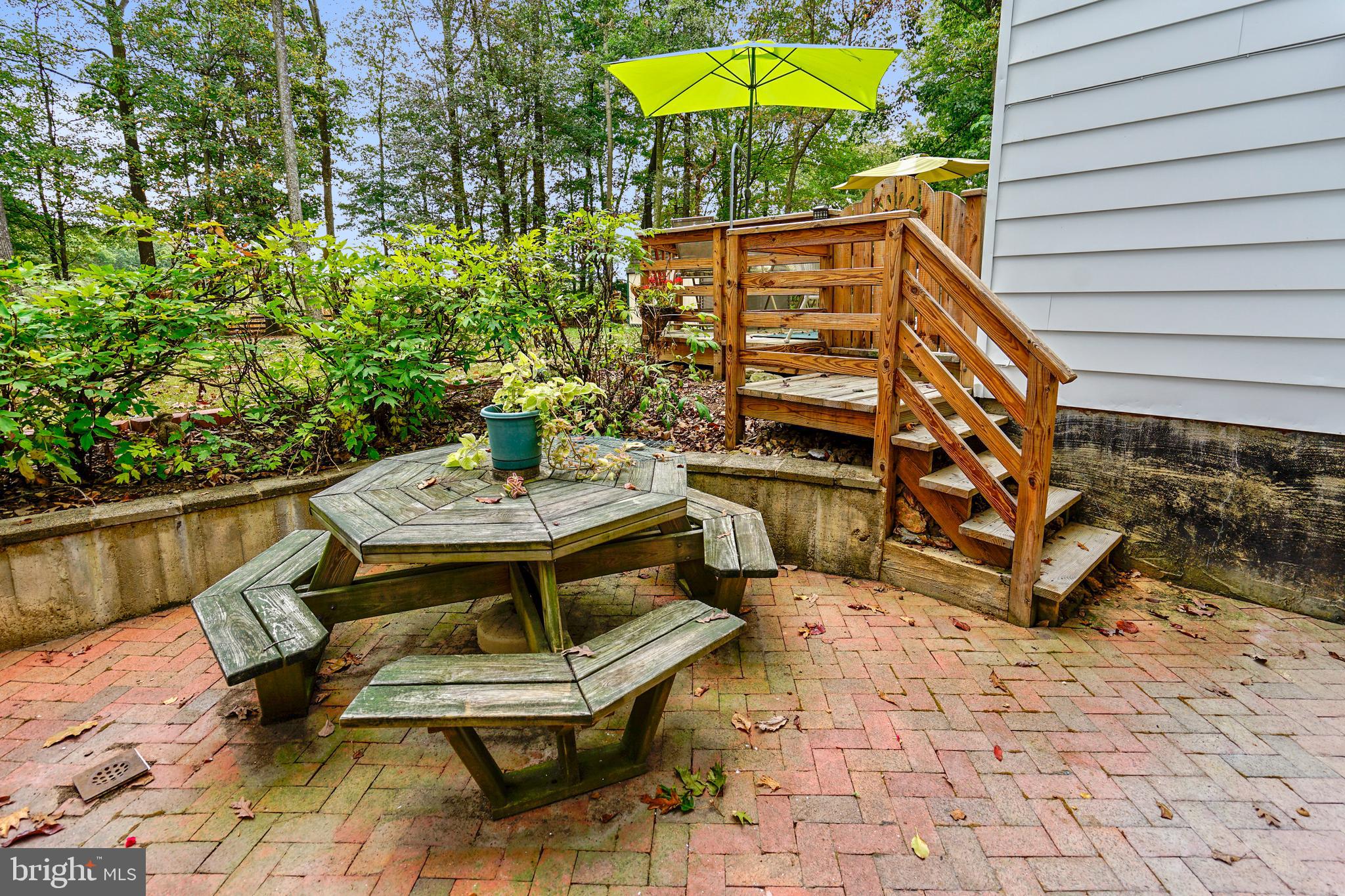 CARRIAGE HILLS - Residential