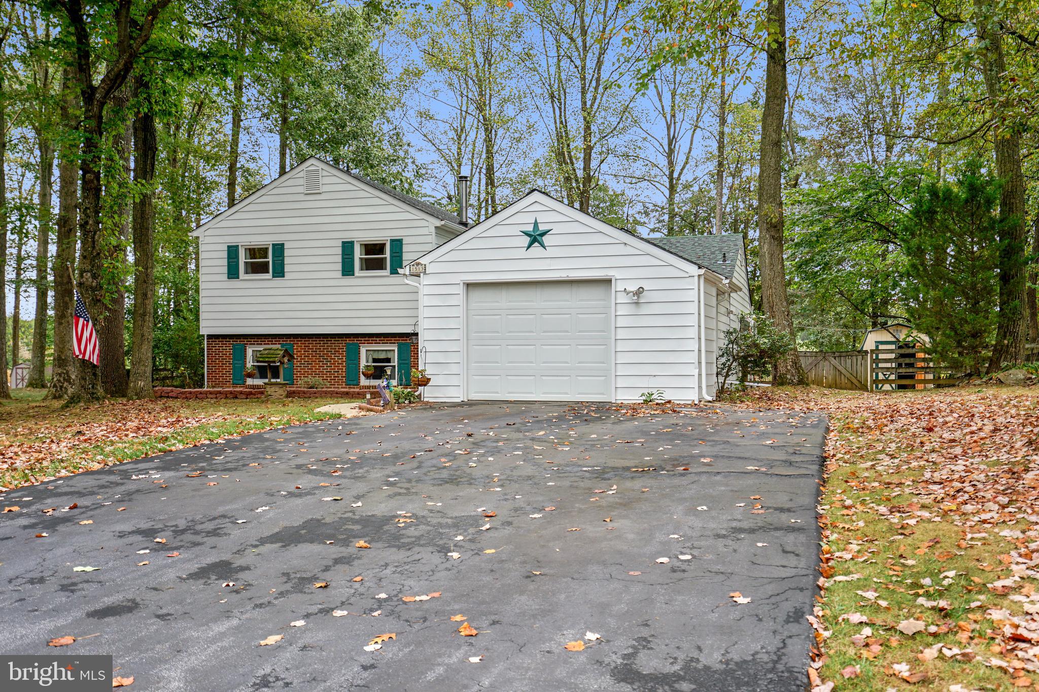 CARRIAGE HILLS - Residential