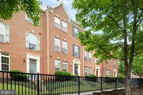 Photo of 2271 Merseyside Drive, WOODBRIDGE, VA 22191 (MLS # VAPW2123906)