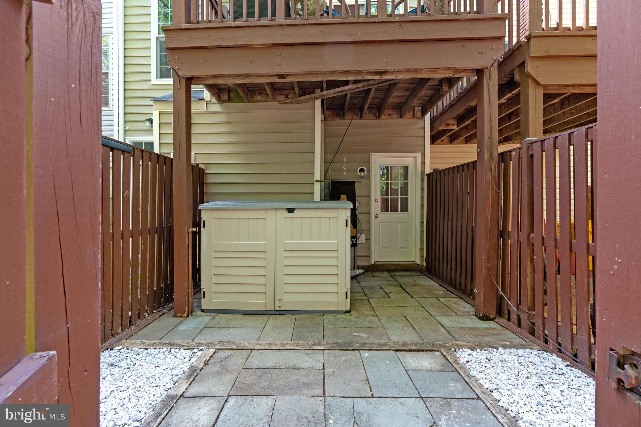 NANTUCKET MEWS @ CROFTON - Residential