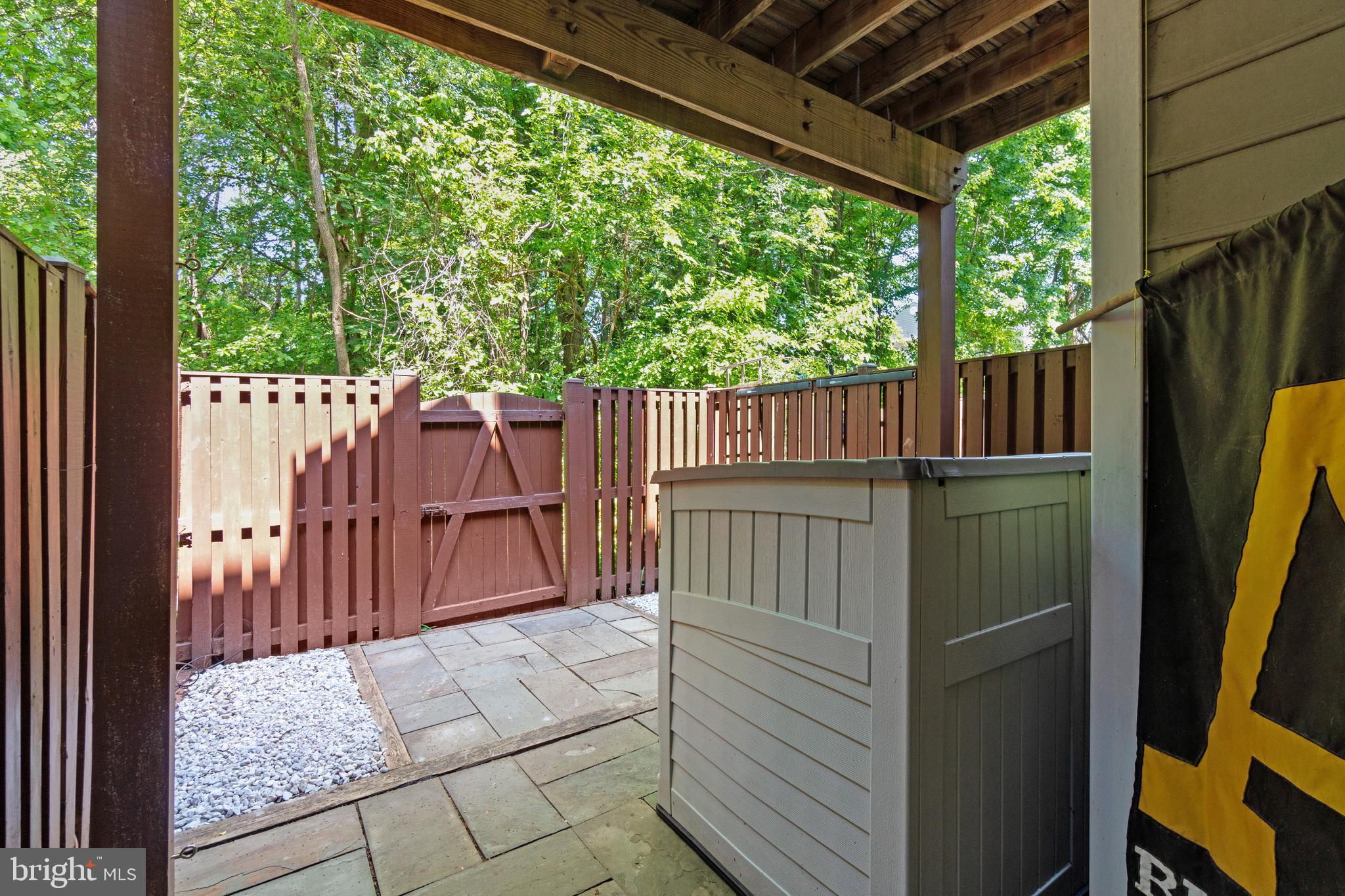 NANTUCKET MEWS @ CROFTON - Residential