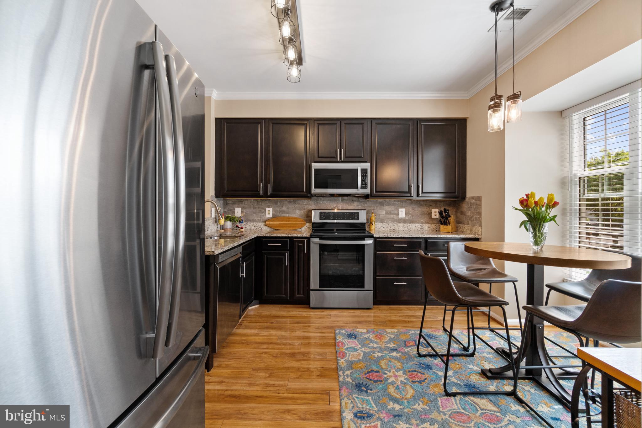 NANTUCKET MEWS @ CROFTON - Residential