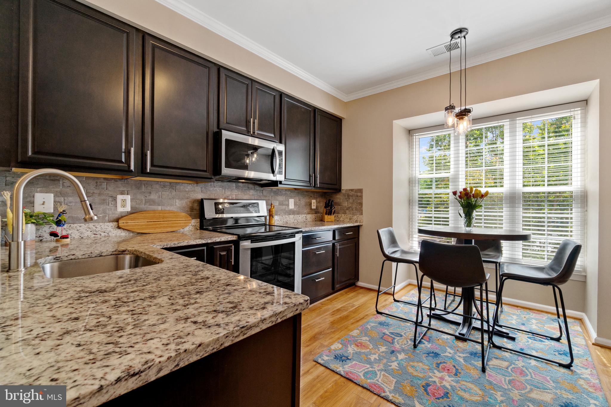 NANTUCKET MEWS @ CROFTON - Residential