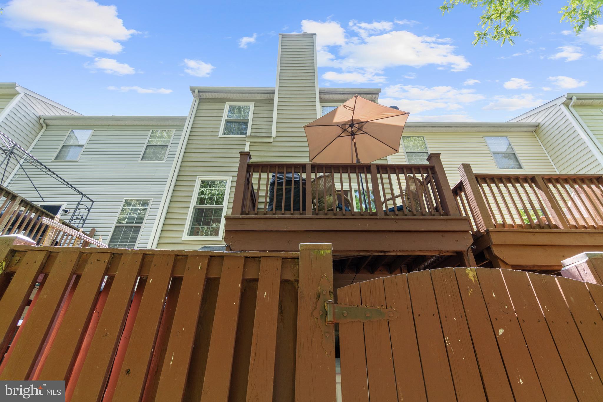 NANTUCKET MEWS @ CROFTON - Residential