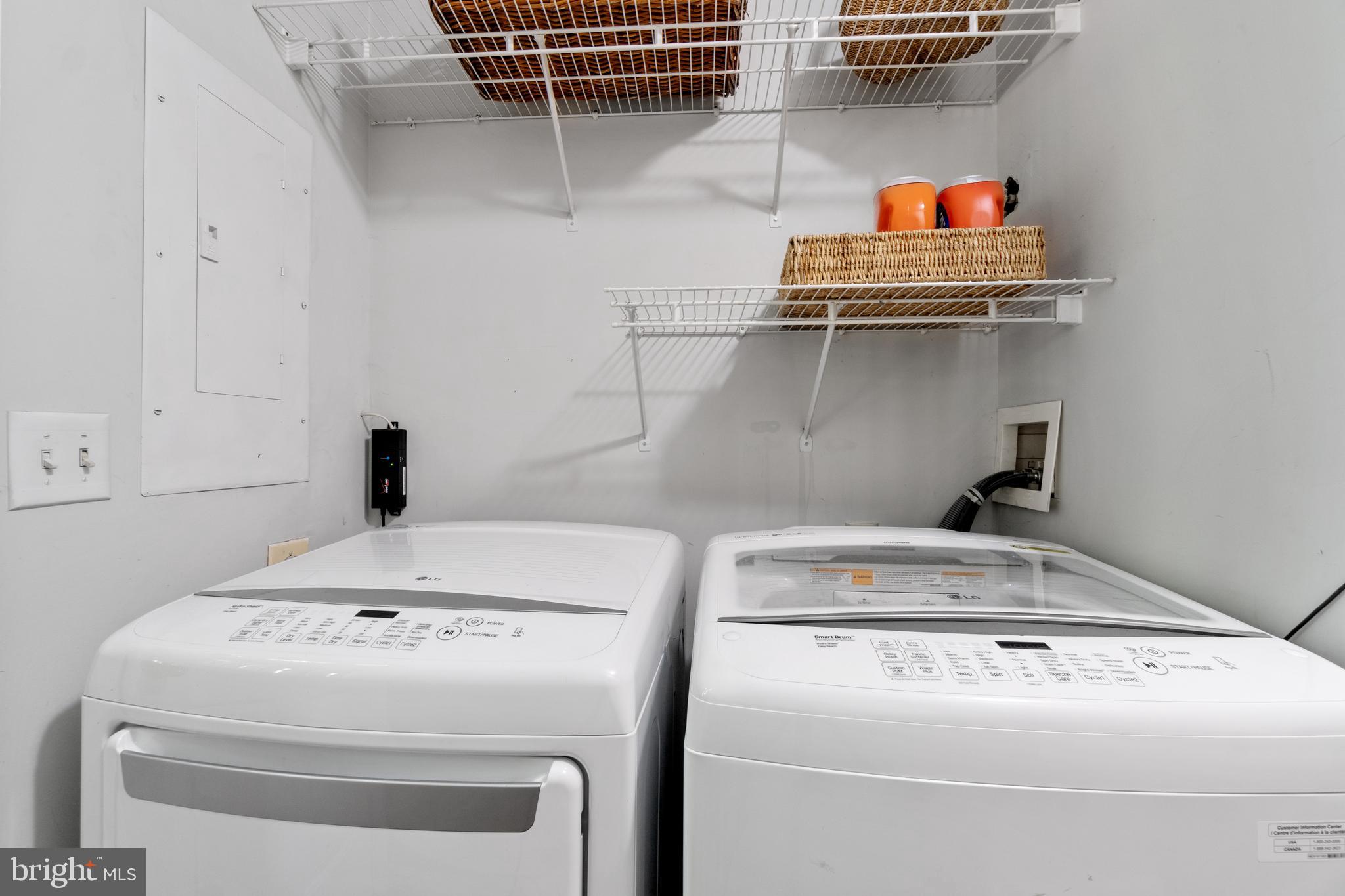 NANTUCKET MEWS @ CROFTON - Residential