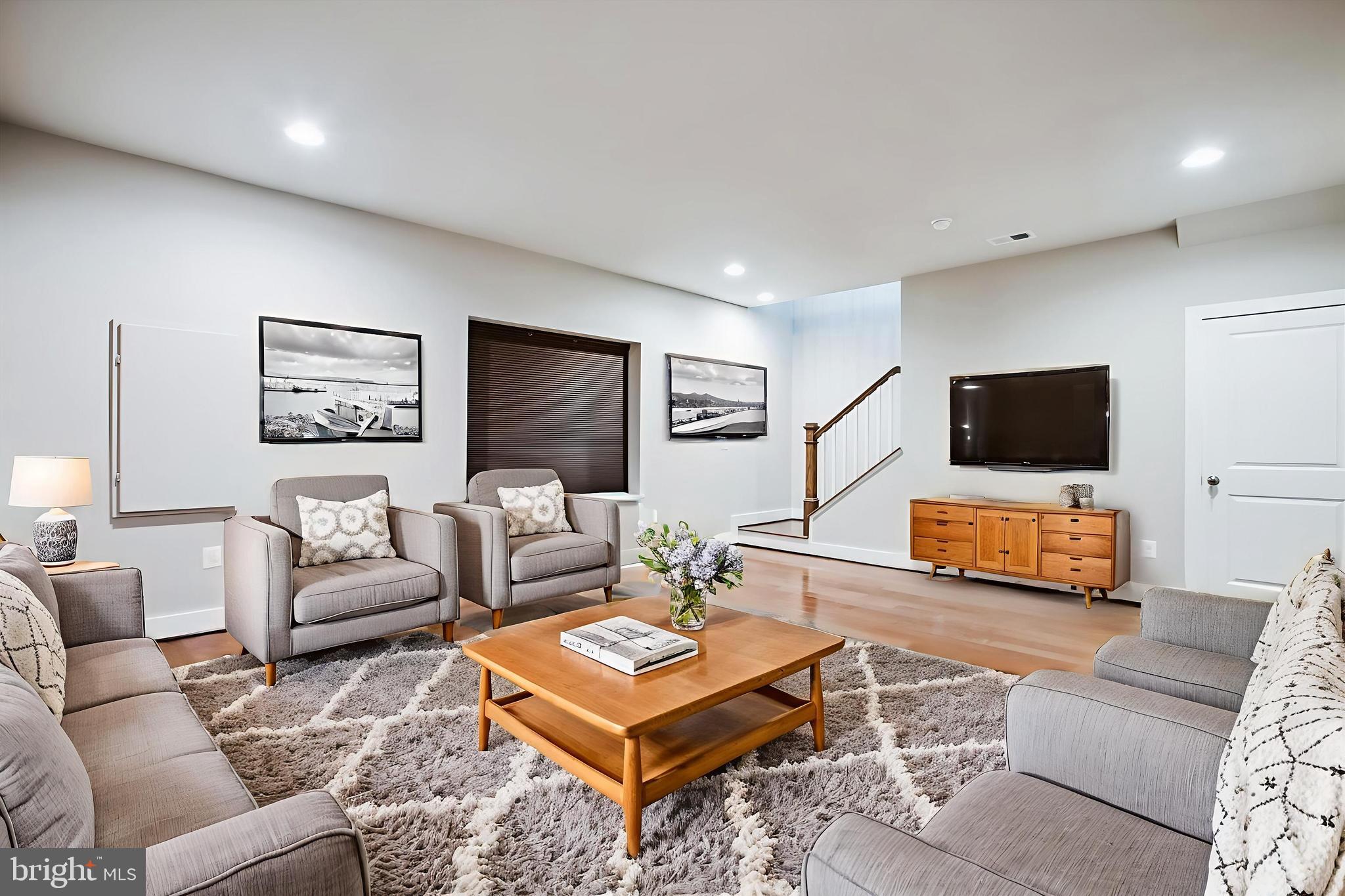 CREST OF ALEXANDRIA - Residential