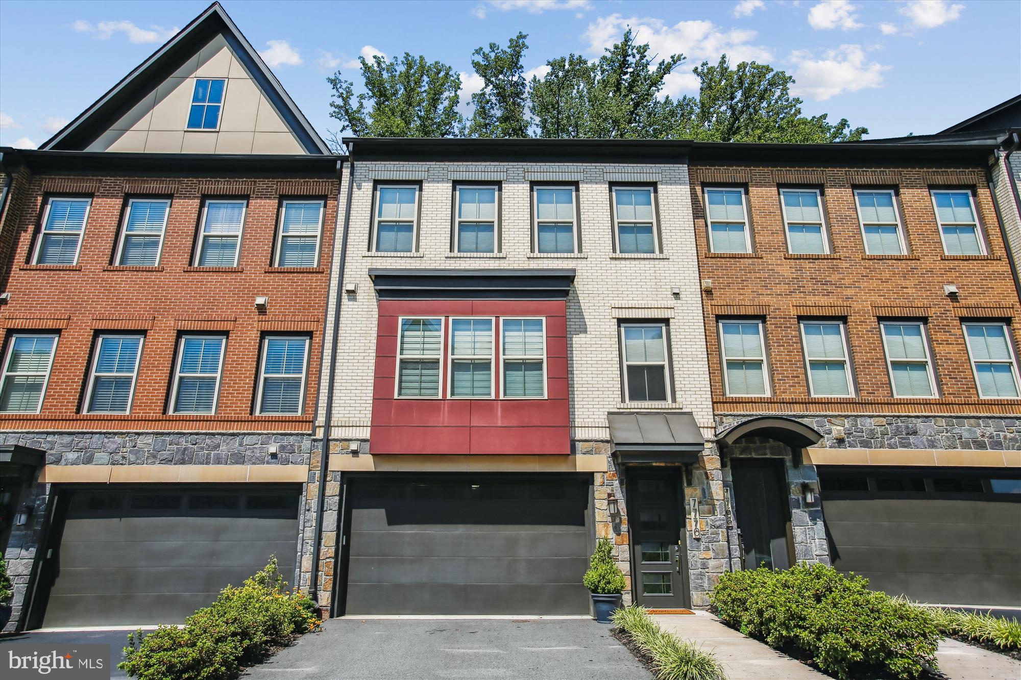 CREST OF ALEXANDRIA - Residential