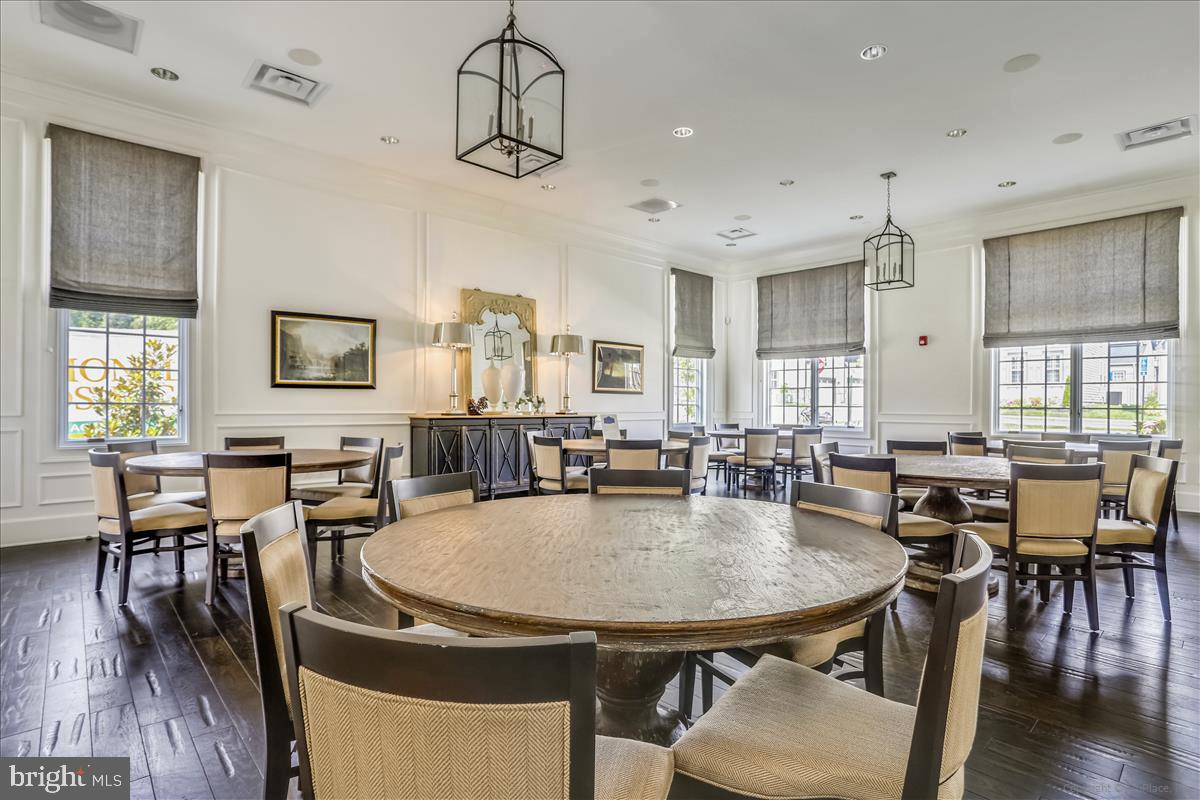 CREST OF ALEXANDRIA - Residential