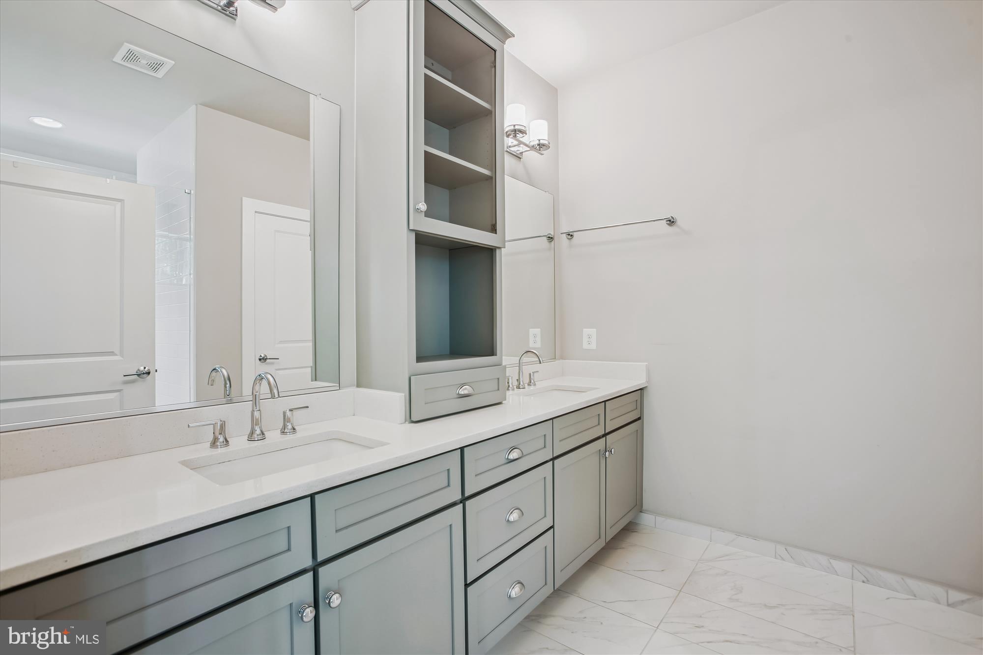 CREST OF ALEXANDRIA - Residential