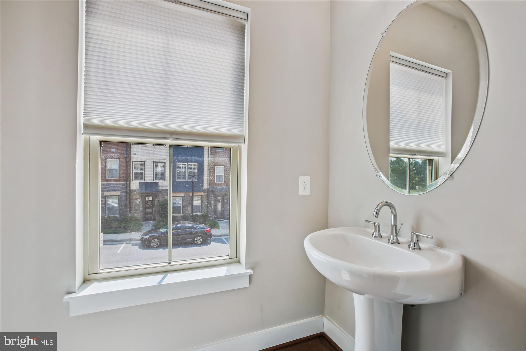 CREST OF ALEXANDRIA - Residential