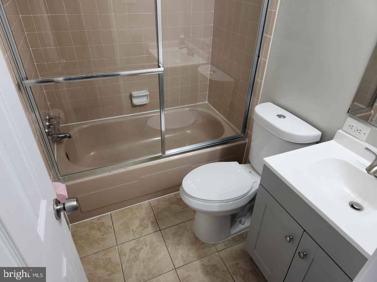 PRINCE PL AT NORTHAMPTOM - Residential