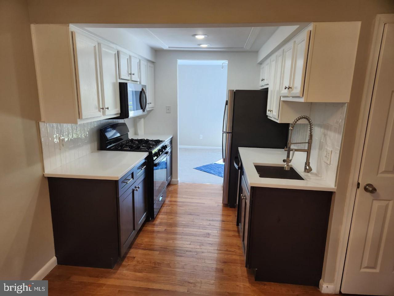 PRINCE PL AT NORTHAMPTOM - Residential