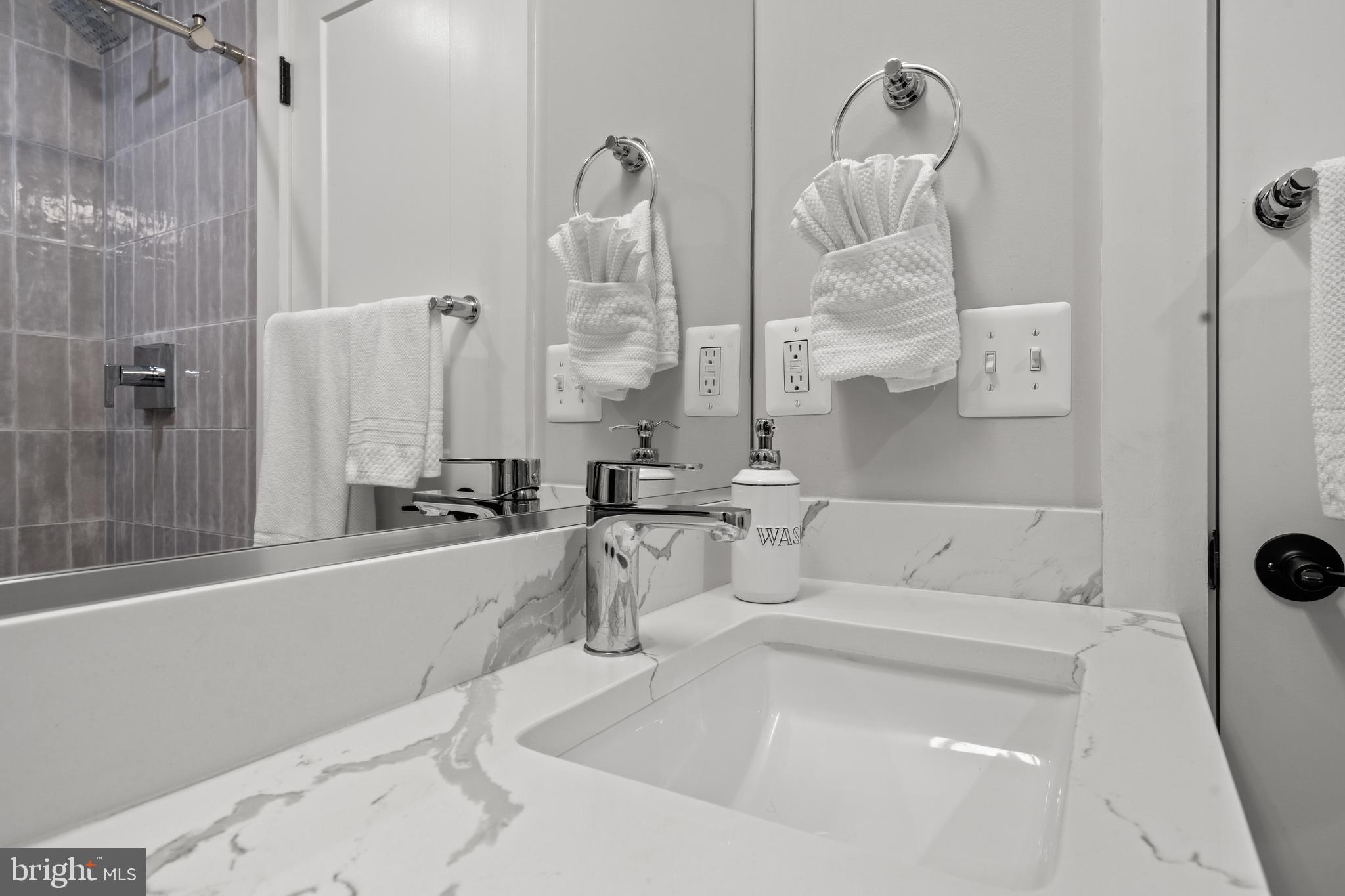 OLD TOWN - Commercial Sale