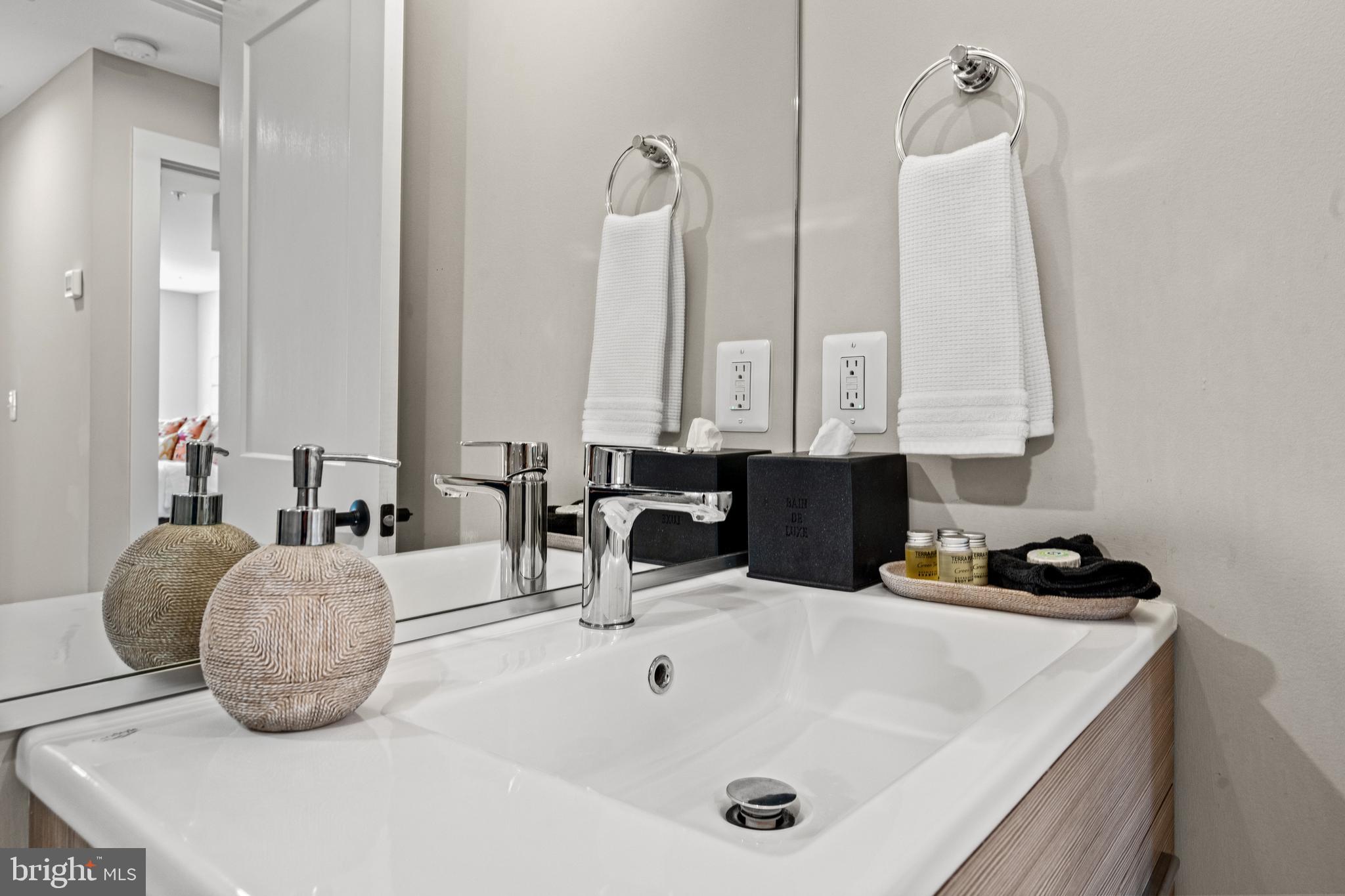 OLD TOWN - Commercial Sale