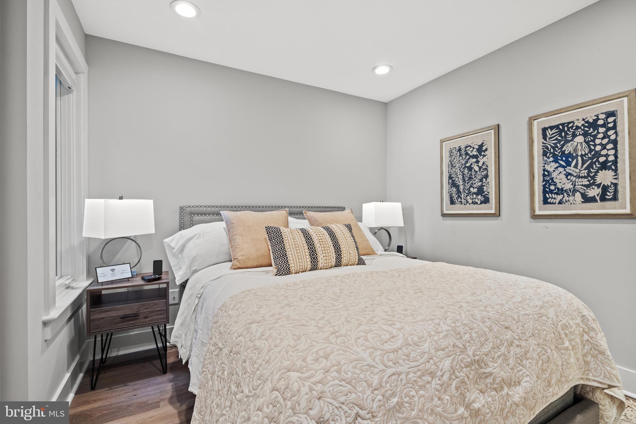 OLD TOWN - Commercial Sale