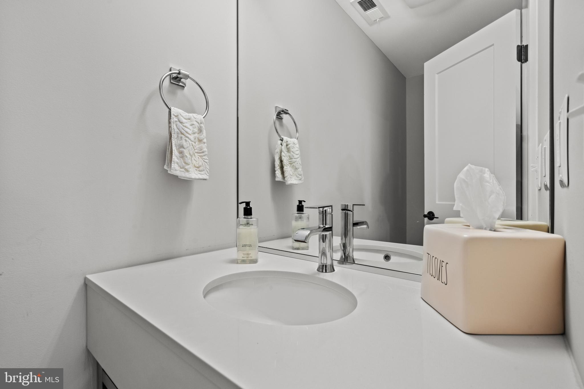 OLD TOWN - Commercial Sale