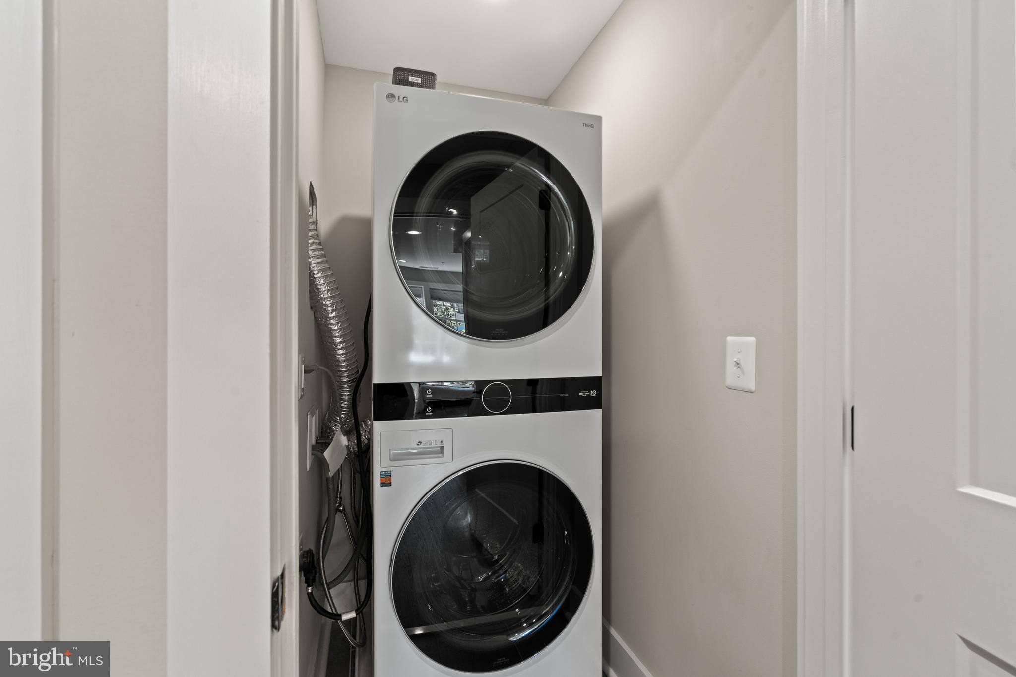 OLD TOWN - Commercial Sale