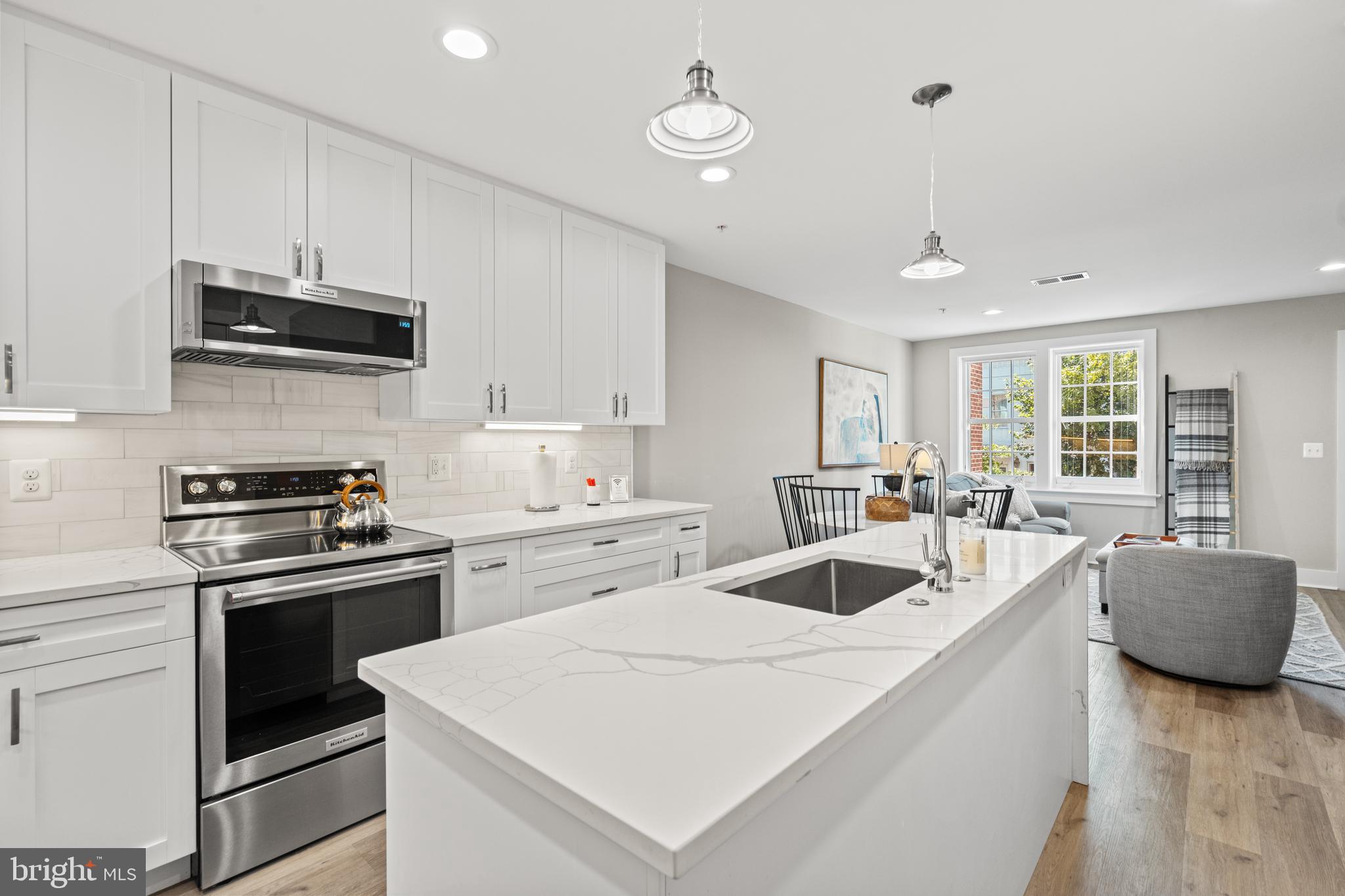 OLD TOWN - Commercial Sale