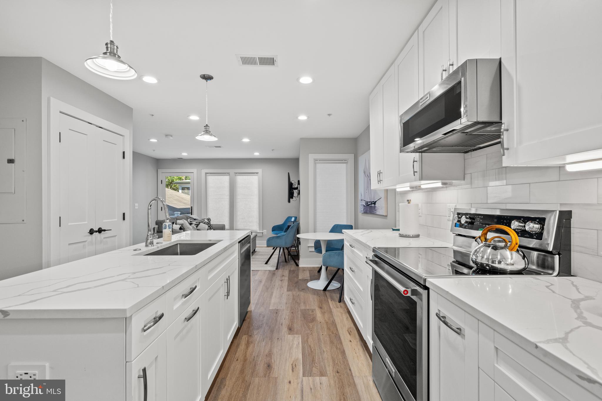 OLD TOWN - Commercial Sale