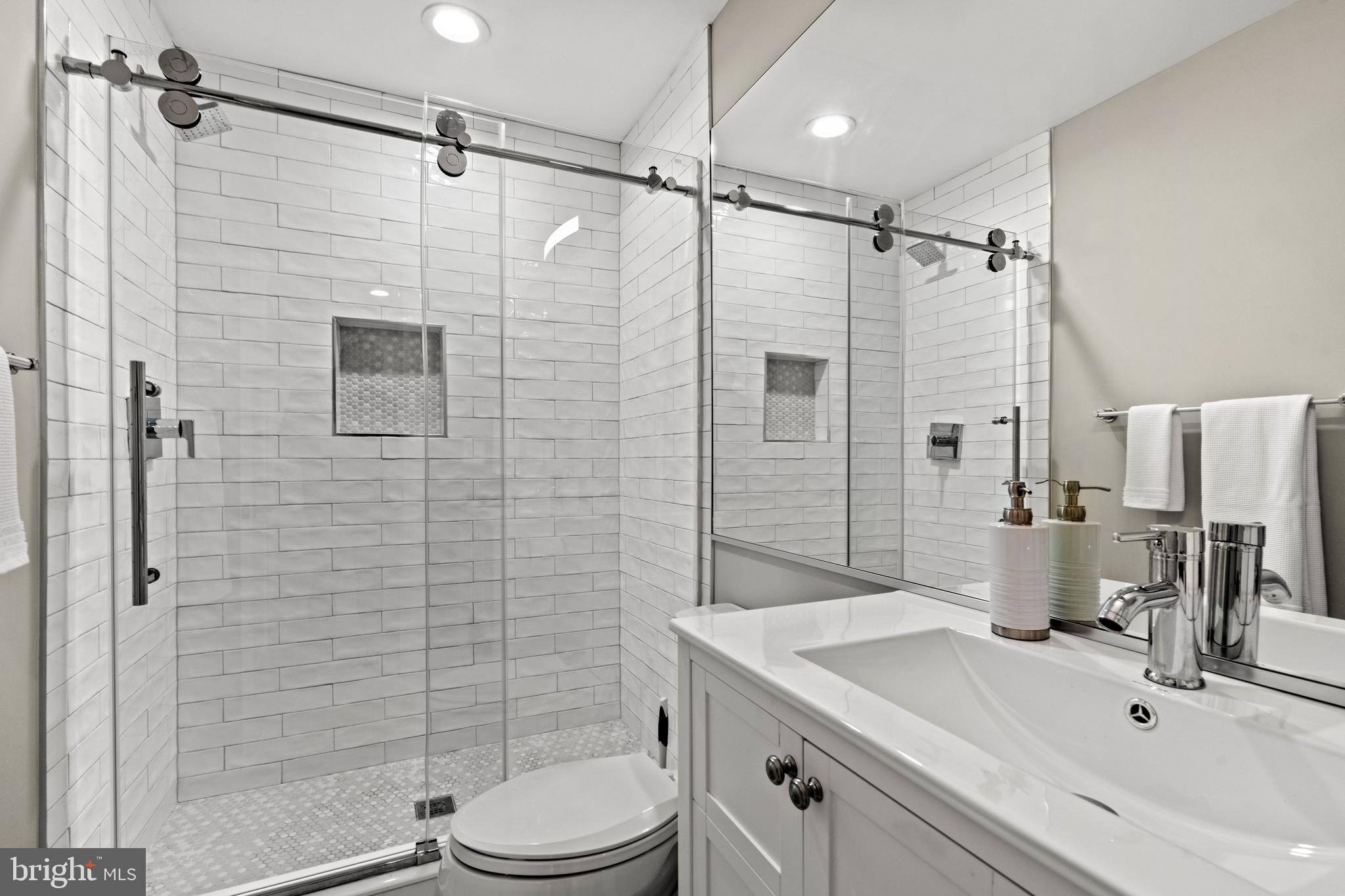 OLD TOWN - Commercial Sale